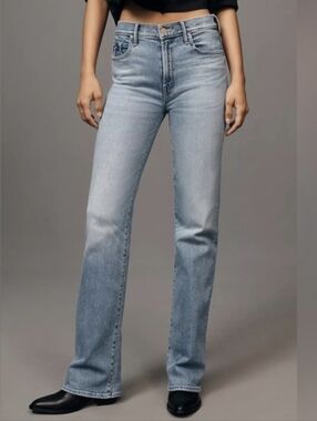 MOTHER The Kick It Jeans in Fan Favorite 27